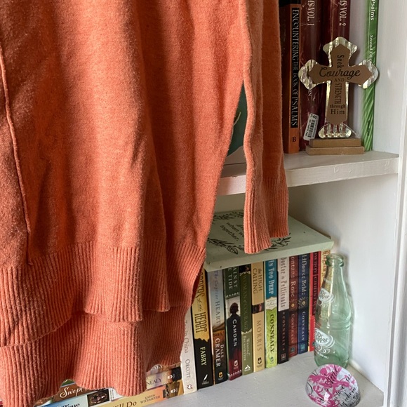 Dreamers | Orange Slouchy High Low Ribbed Detail V-neck Sweater - Picture 6 of 12